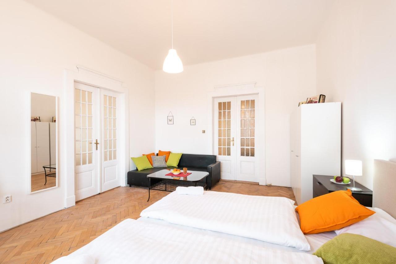 Narodni Apartments Прага Екстер'єр фото