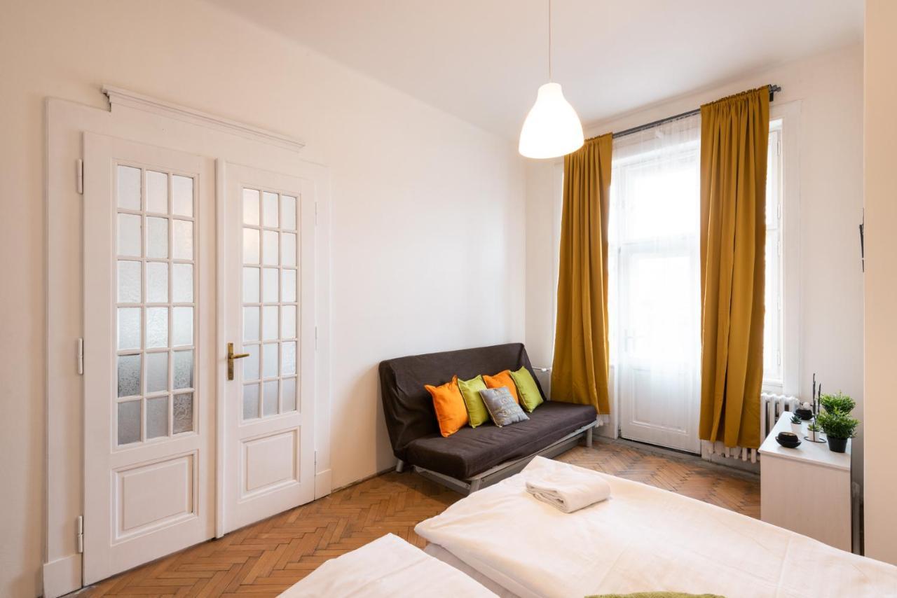 Narodni Apartments Прага Екстер'єр фото
