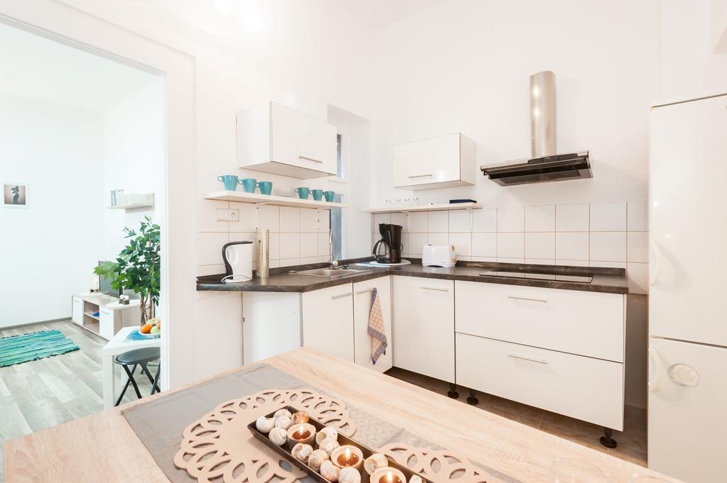 Narodni Apartments Прага Екстер'єр фото
